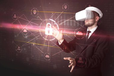 Adam ile 3d ağ kavramı kilidini Vr koruyucu gözlük