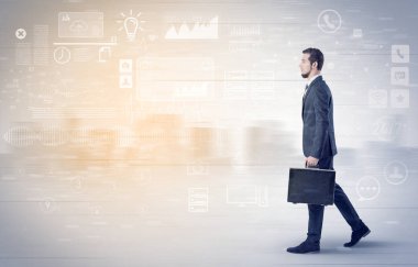 İşadamı ile veritabanı kavramı yürüyüş