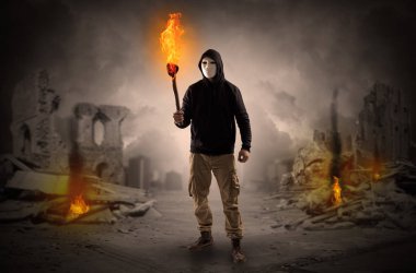 Flambeau bir felaket sahne kavramı yanan ile gelen adam