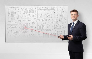 Profesör geometri öğretim beyaz tahta üzerinde 