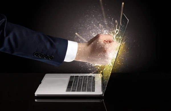 Hand boxing laptops screen — Stock Photo, Image