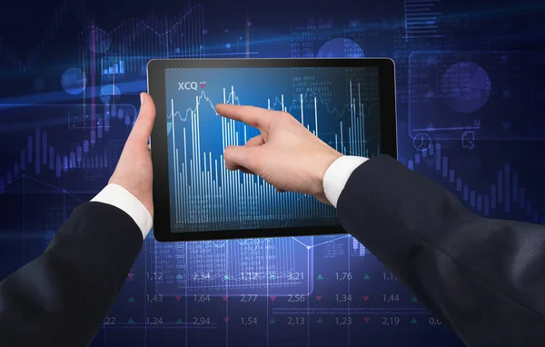 Hand using tablet and checking financial report concept — Stock Photo, Image