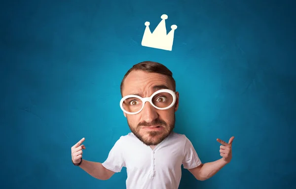 Big head on small body with crown — Stock Photo, Image