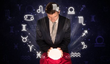 Astronot kristal sihirli topunu ilham arıyorum