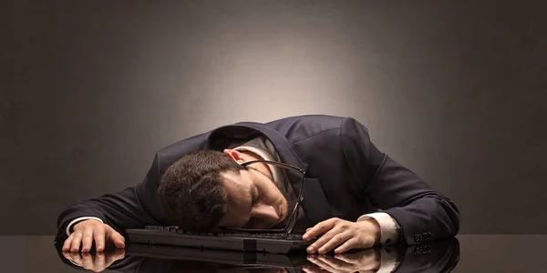 Businessman fell asleep at his workplace — Stock Photo, Image