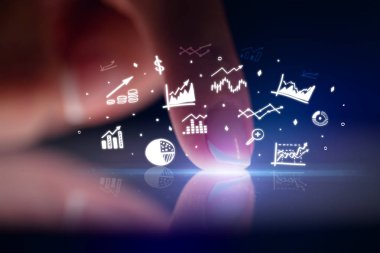 Raporlar ve grafikler yukarıdaki tabletiyle dokunmadan parmak