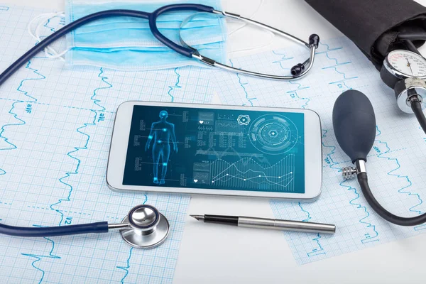 Orvosi teljes test szűrés szoftver, Tablet — Stock Fotó