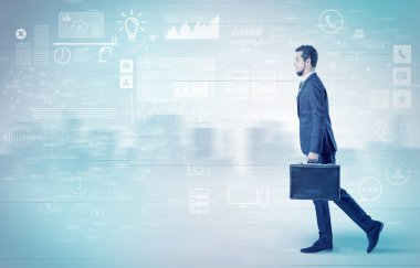 İşadamı ile veritabanı kavramı yürüyüş