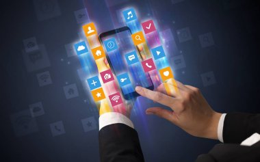 Smartphone ile açısal app simgeleri kullanarak ele