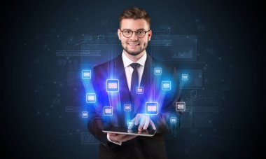 E-posta kavramı ile işadamı ve tablet