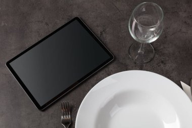 Sofra tablet kavramı ile