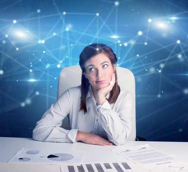 Manager in front of the office desk with link concept — Stock Photo, Image