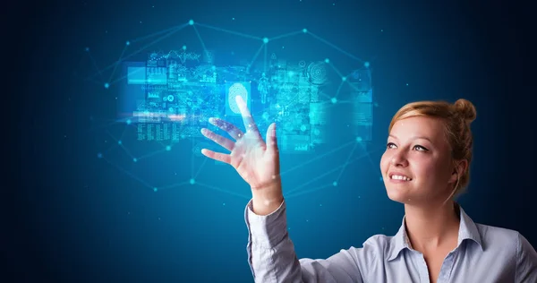 Frau greift mit Fingerabdruck auf Hologramm zu — Stockfoto