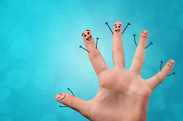 Glückliche kleine Finger lächelnd und zusammenhängend — Stockfoto