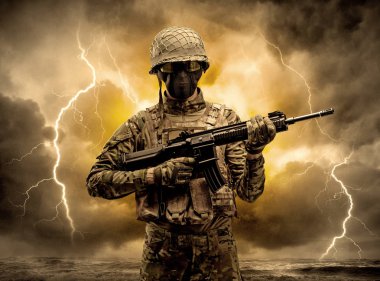 Silahlı asker anlaşılması güç bir havada duran