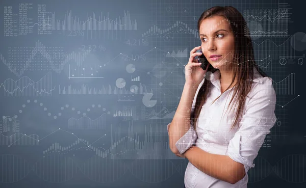 Persona hablando por teléfono con gráfico e informe en primer plano — Foto de Stock