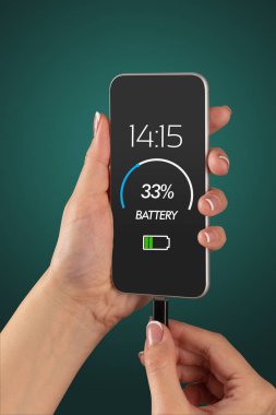 El telefon ile düşük pil şarj