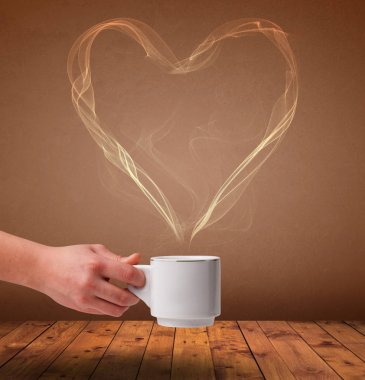 Sıcak sıcak bir içecek.