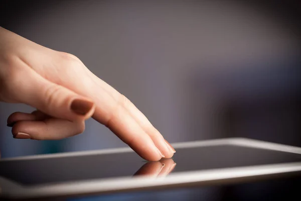 Hand holding tablet with application concept — Stock Photo, Image