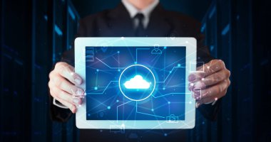 Sanal çalışma alanı kavramı ile karanlık bir alanda el