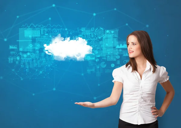 Persona che presenta il concetto di tecnologia cloud — Foto Stock