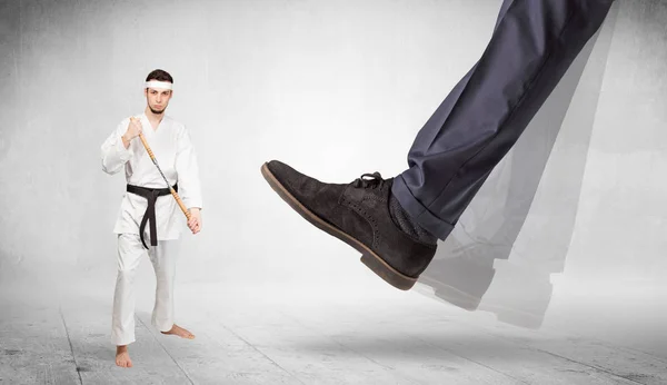 Nagy láb tapossák karate edző koncepció — Stock Fotó