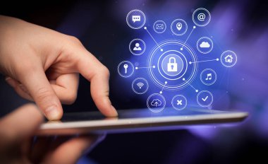 Tablet güvenlik kavramı ile tutarak