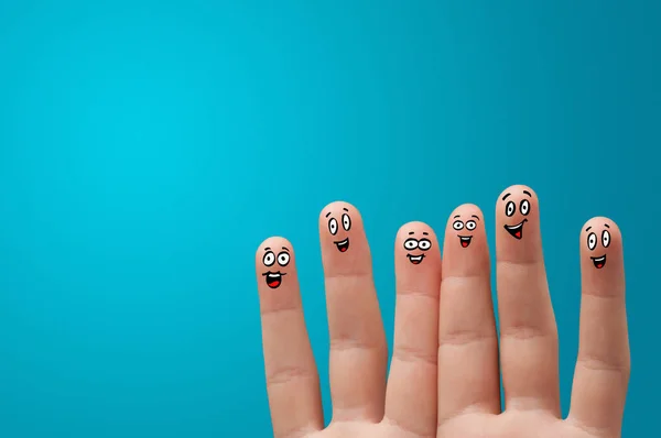 Sonriendo los dedos juntos — Foto de Stock