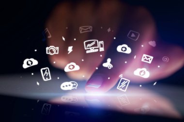 Beyaz app simgeleri yukarıdaki tabletiyle dokunmadan parmak