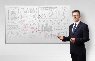 Profesör geometri öğretim beyaz tahta üzerinde