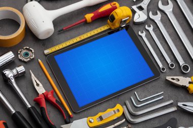 Tablet araçlar ve kılavuz ekran konsepti ile