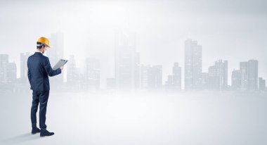 Mimar ayakta ve büyük şehir panorama adlı arıyorsunuz