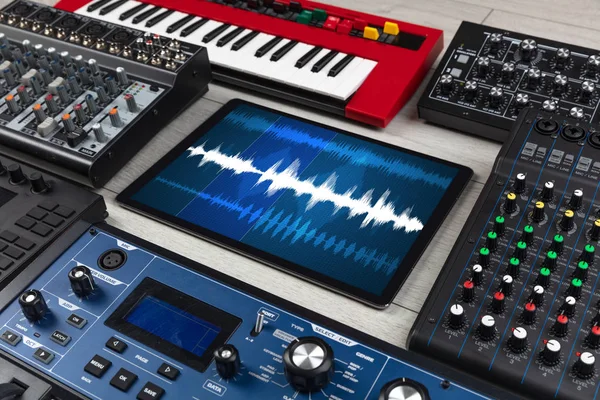 Tablet ve elektronik müzik aletleri