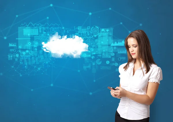 Persona che presenta il concetto di tecnologia cloud — Foto Stock