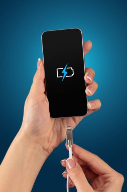 El telefon ile düşük pil şarj