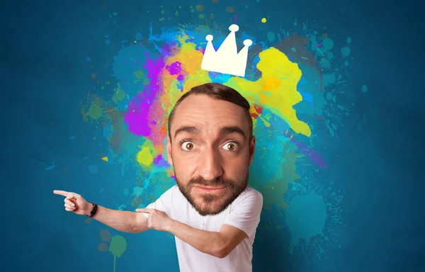 Big head on small body with crown — Stock Photo, Image