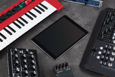 Tablet ve elektronik müzik aletleri