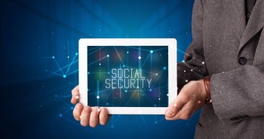 Tablet tutan kişi, güvenlik kavramı