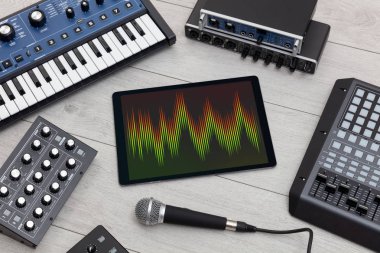 Tablet ve elektronik müzik aletleri