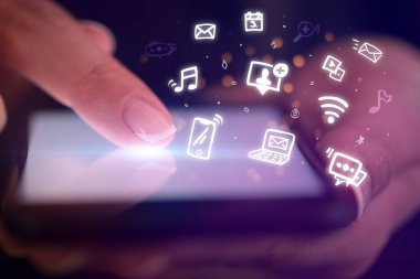 Hologram app simgeleri yukarıdaki telefonla dokunmadan parmak