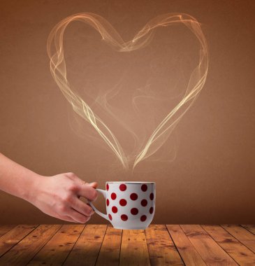 Sıcak sıcak bir içecek.