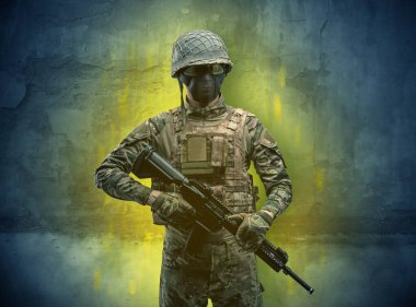 Tehlike asker ile yıkık duvar kağıdı