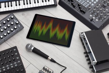 Tablet ve elektronik müzik aletleri