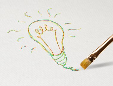 Kalem kağıt üzerine çizim ampul