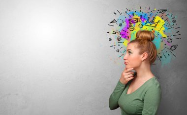 Çizilmiş simgeleri olan iş adamı