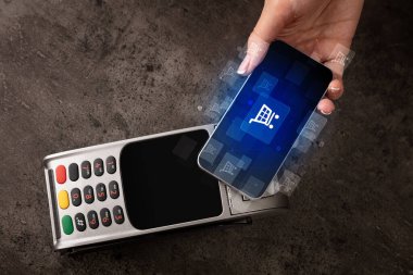 El cep telefonu ile alışveriş