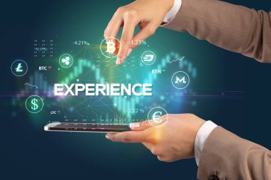 Yazılı dokunmatik ekranın yakın plan görüntüsü