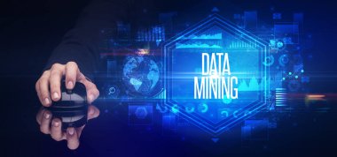 El ele tutuşan kablosuz çevre, siber güvenlik kavramı