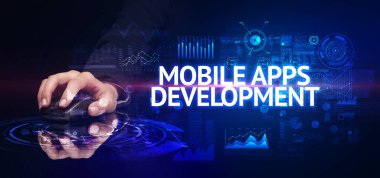 El ele tutuşan kablosuz çevre, modern teknoloji kavramı