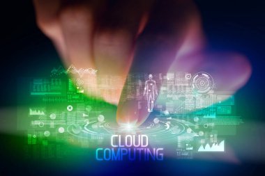 Web teknolojisi simgeleriyle tablete dokunmak